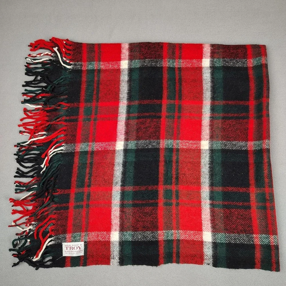 Vintage 60s TROY MILLS Wool Blanket Tartan Plaid Holiday Throw Lap Fringe Cozy‎